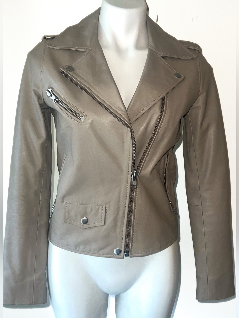 Karina Grimaldi Leather Moto Jacket XS BNWOT TAN NUDE LUXURY Jacket Taupe Top